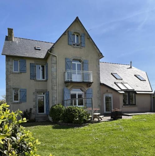 Hent Ar Mor Elegante Demeure Trebeurden in Trebeurden, France