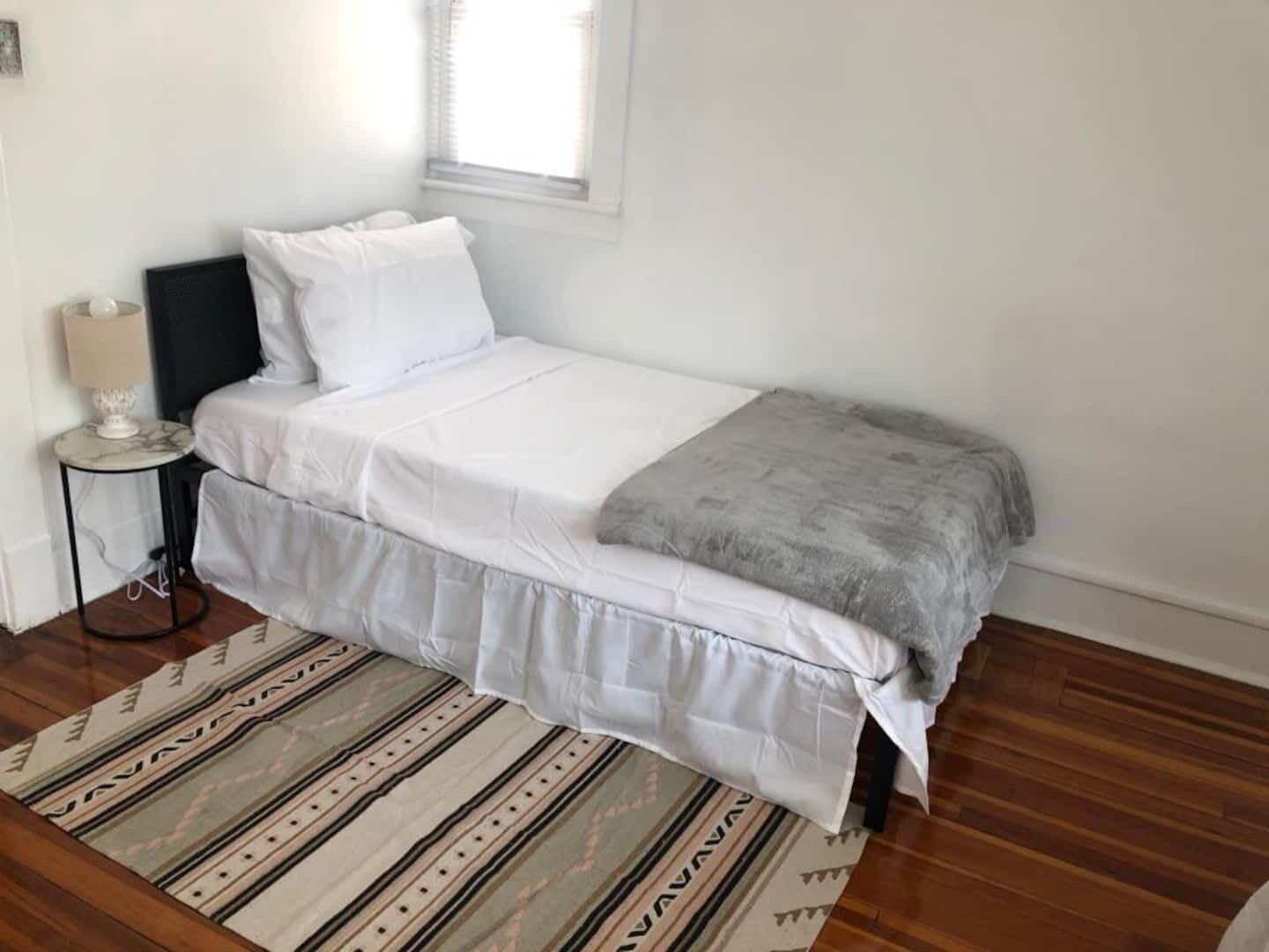 Lovely Renovated 2 Bedroom Home with Free Parking