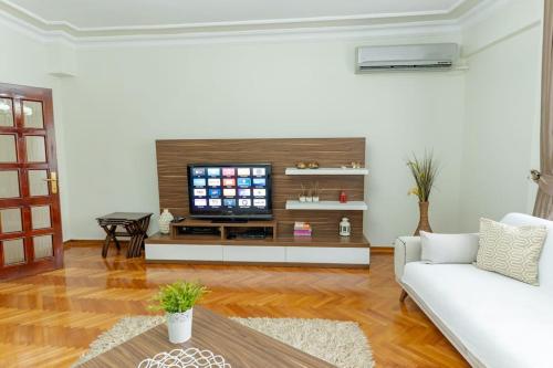 Kaplan Cosy Flat All air conditioned & Heated 3 Bedrooms in the City — 4-Star Luxury Hotel in Istanbul, Turkey
