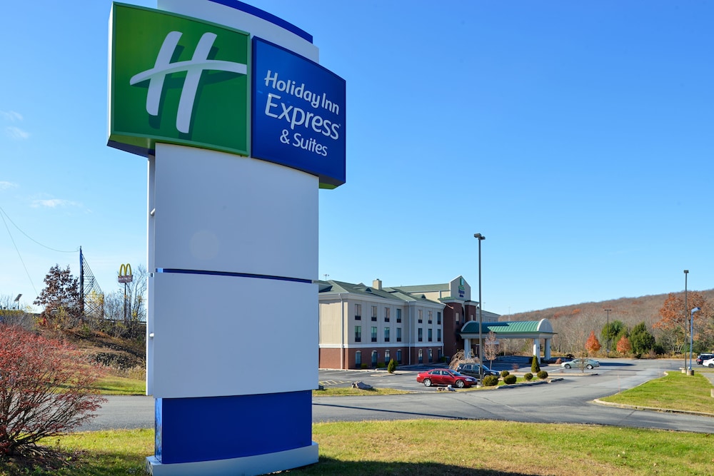 Holiday Inn Express & Suites White Haven Poconos by IHG - photo 32