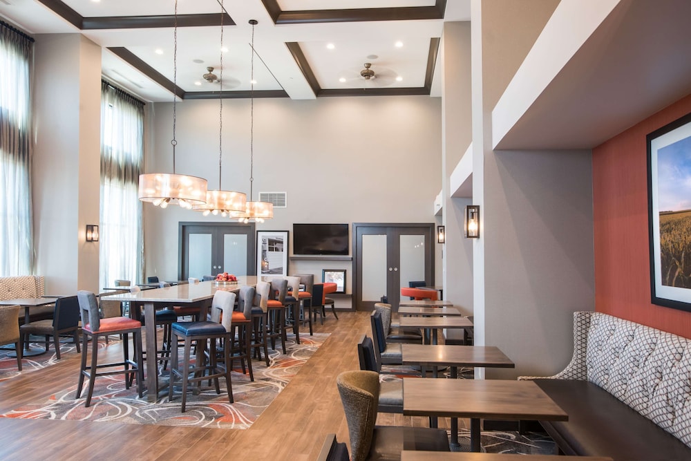 Hampton Inn & Suites at Wisconsin Dells Lake Delton - photo 13