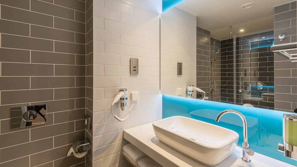 Holiday Inn Express Hotel & Suites Schulenburg by IHG - photo 45