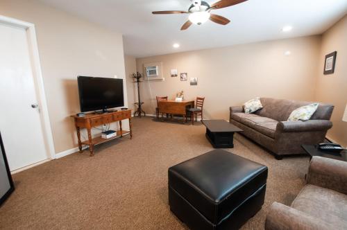 East Shore Lodging - photo 31