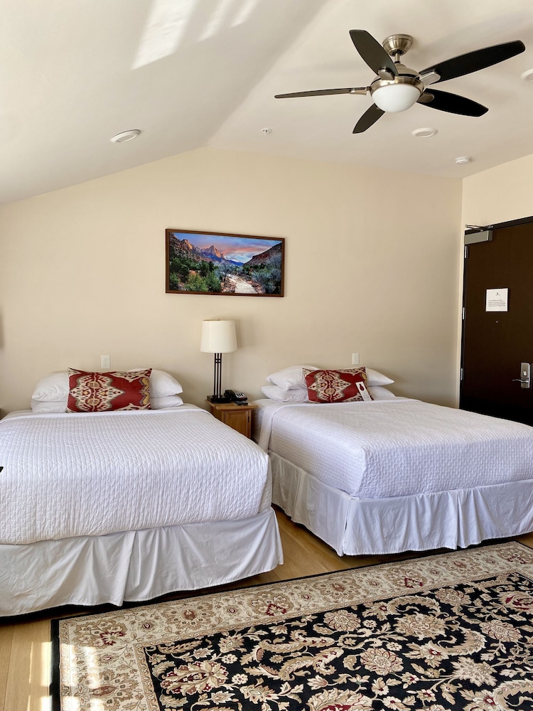 Iron Springs Adventure Resort & RV Park - photo 9
