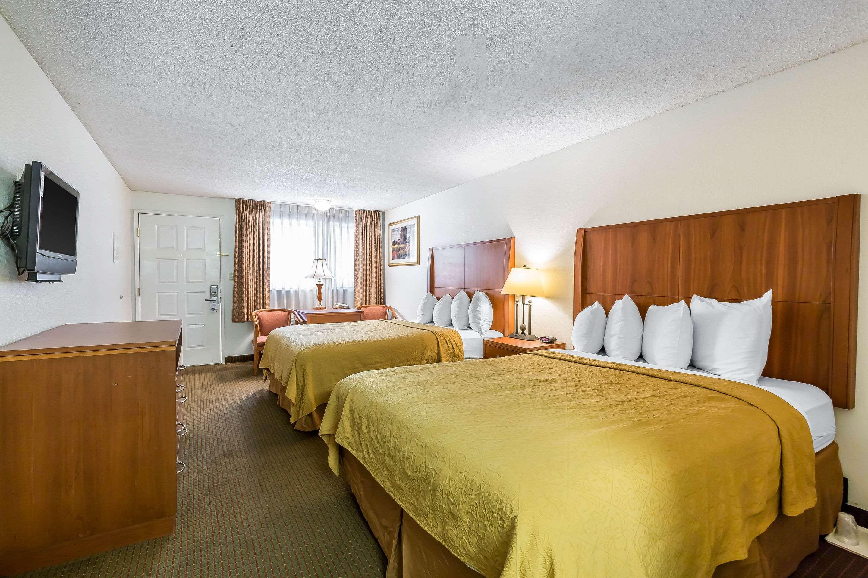 Quality Inn & Suites Bakersfield - photo 8