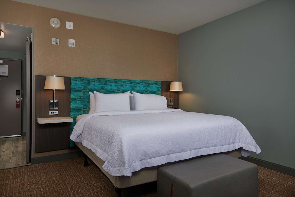 Hampton Inn Sherwood Portland - photo 8