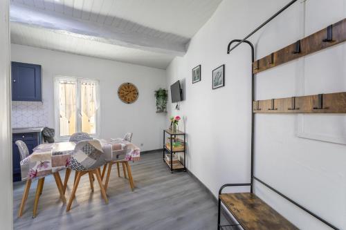 Logis Du Roussillon — hotel in Belesta
