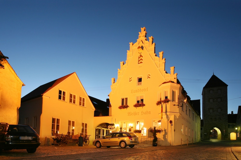 Landhotel Weißer Hahn — Wemding — photo 2