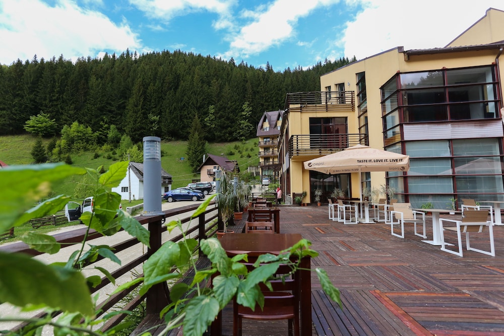 Hotel Mistral Resort in Moieciu De Jos, Romania
