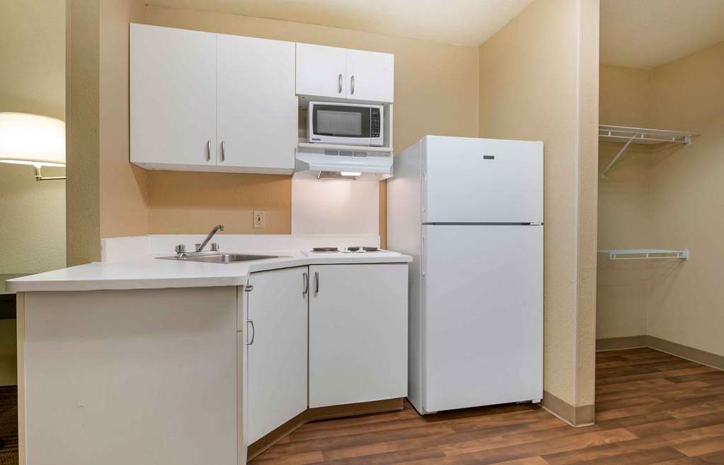 Extended Stay America Suites Chicago Schaumburg I90 - photo 12