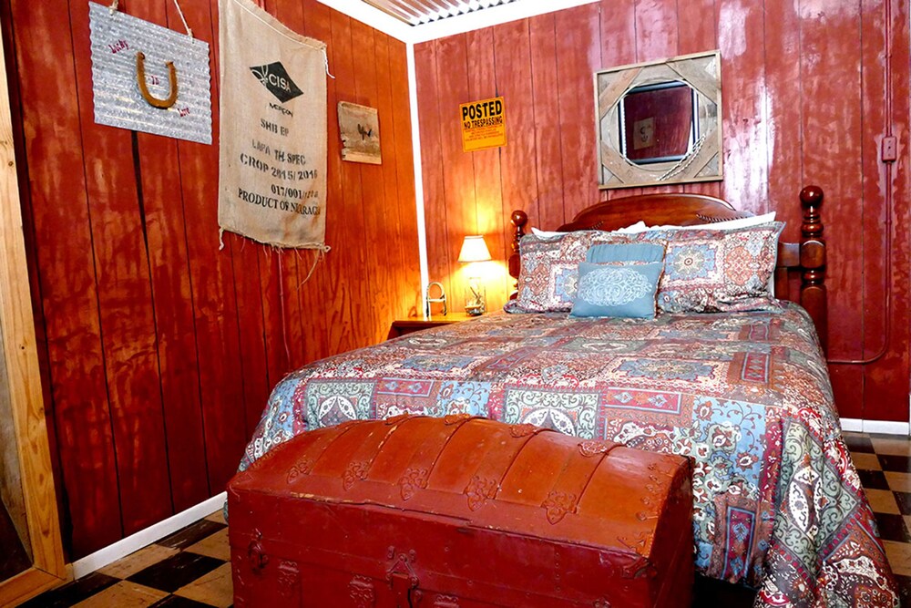 Historic Whiting Hotel Suites - photo 2