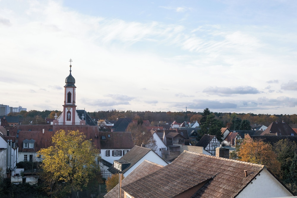 Mein Schlosshotel — Heusenstamm — photo 2