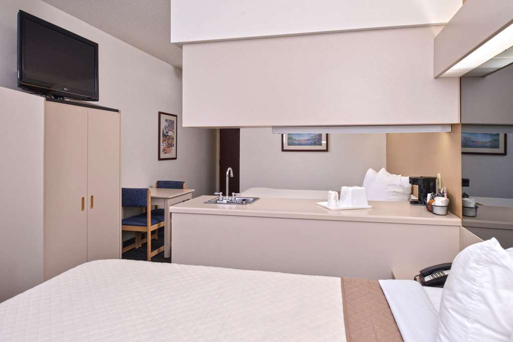 Americas Best Value Inn & Suites Maryville - photo 15