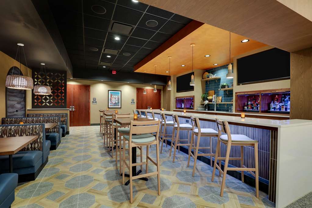 Drury Inn & Suites Charlotte Arrowood - photo 47