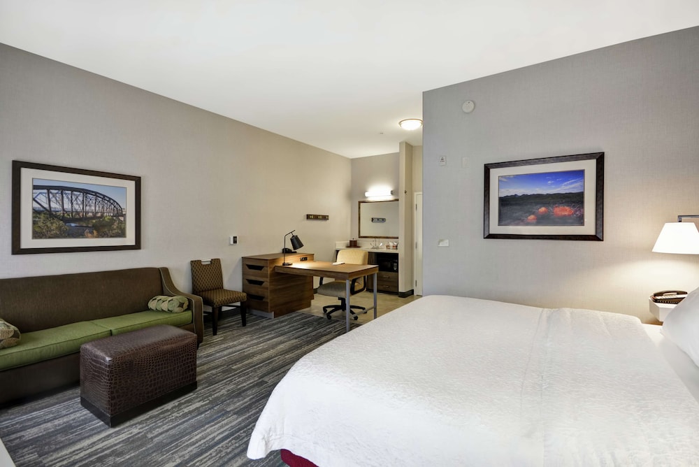 Hampton Inn & Suites Yuma - photo 11