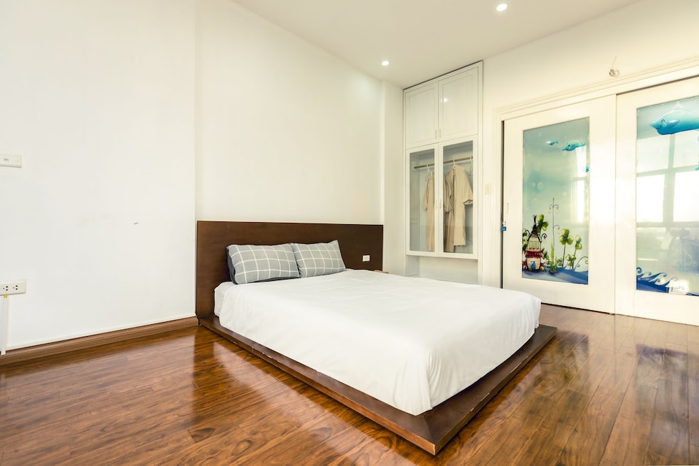 Laguna 4 — hotel in Hanoi