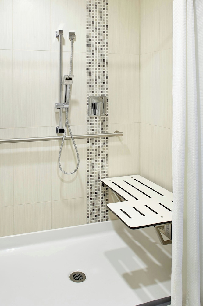 Raleigh Marriott Crabtree Valley - photo 22