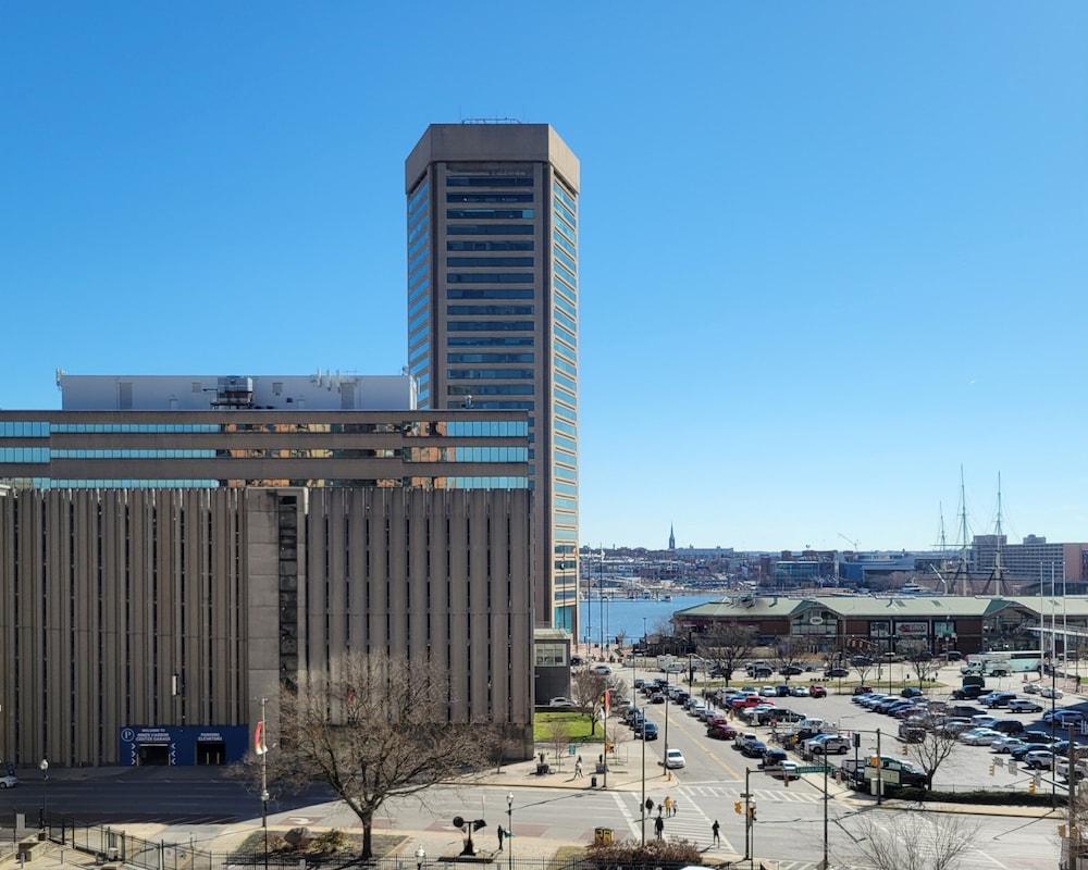 Staybridge Suites Baltimore Inner Harbor by IHG - photo 127
