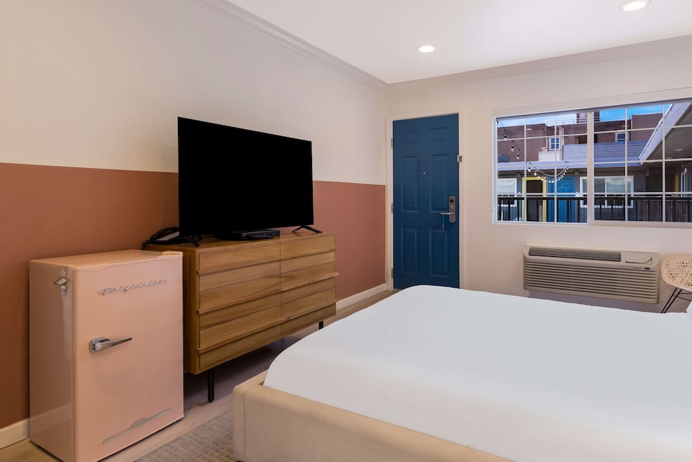 Signature Inn Oakland - photo 33