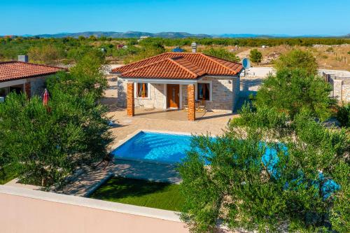 Villa Lunis — 4-Star Luxury Hotel in Tribunj, Croatia