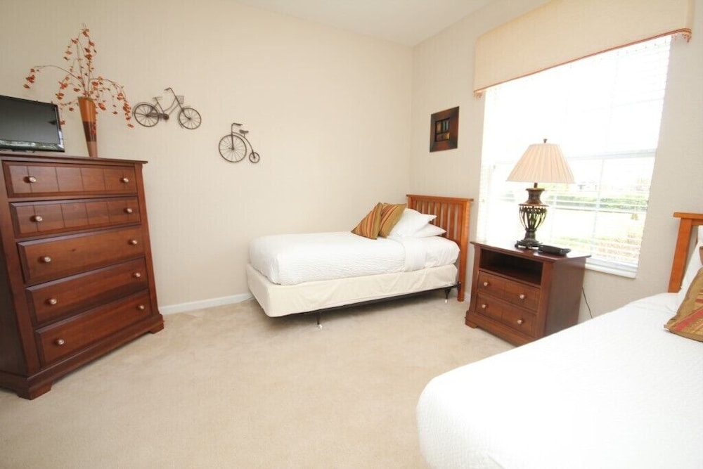 12 103 3 Bedroom Home by RedAwning — Orlando — photo 2