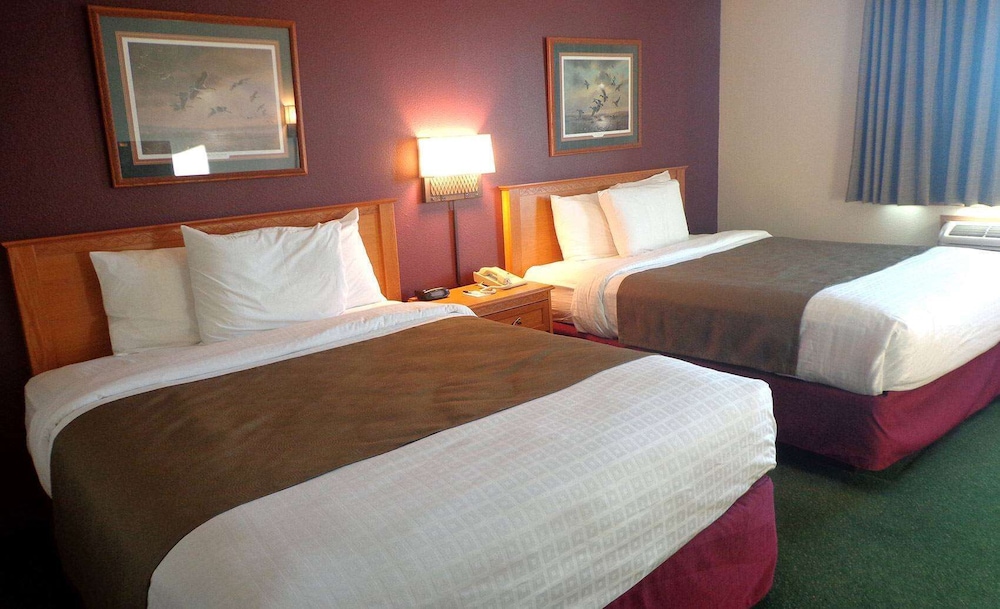 AmericInn by Wyndham Madison SD - photo 25