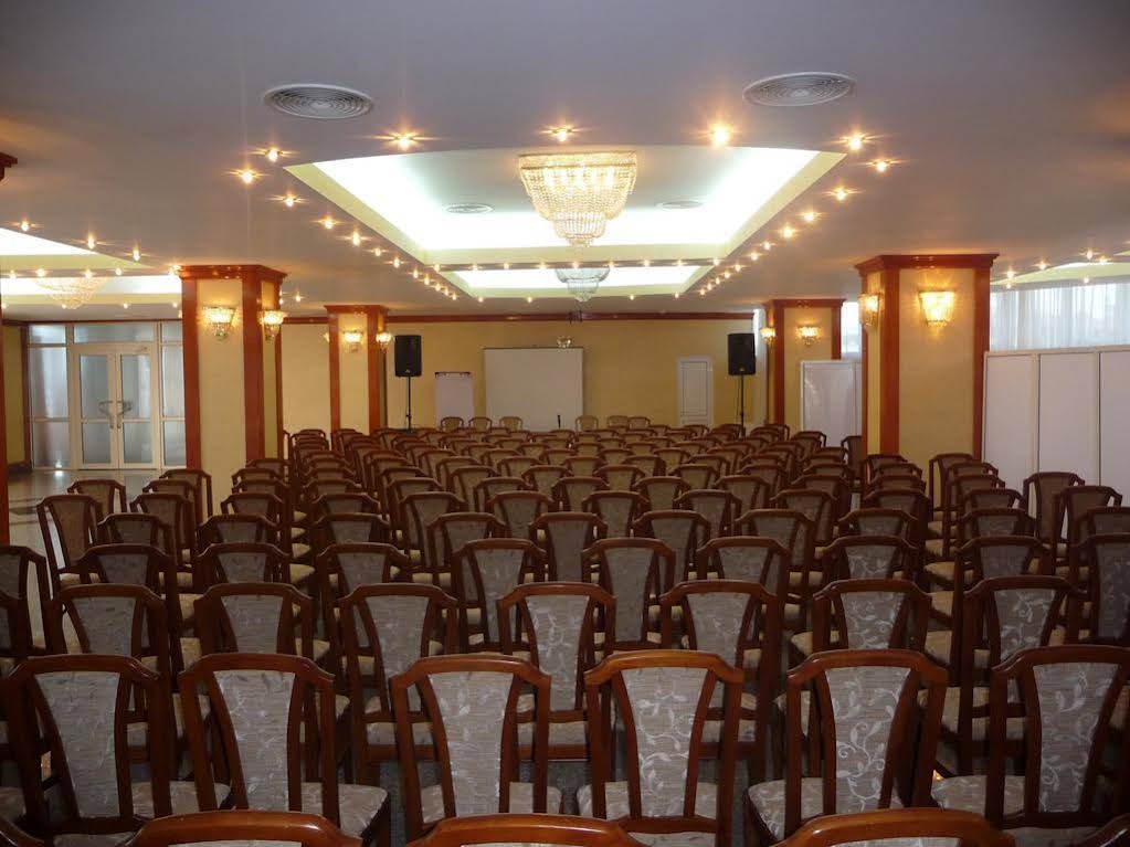 Hotel Emma West — Craiova — photo 4