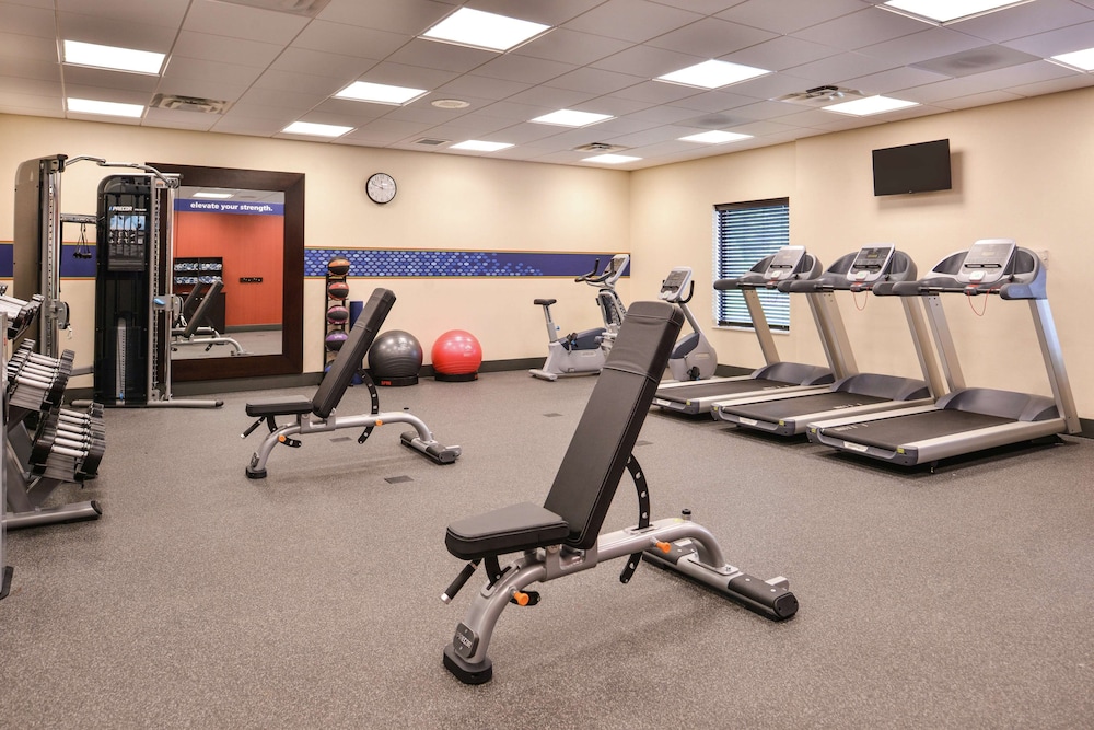Hampton Inn & Suites St. Paul Oakdale Woodbury - photo 37