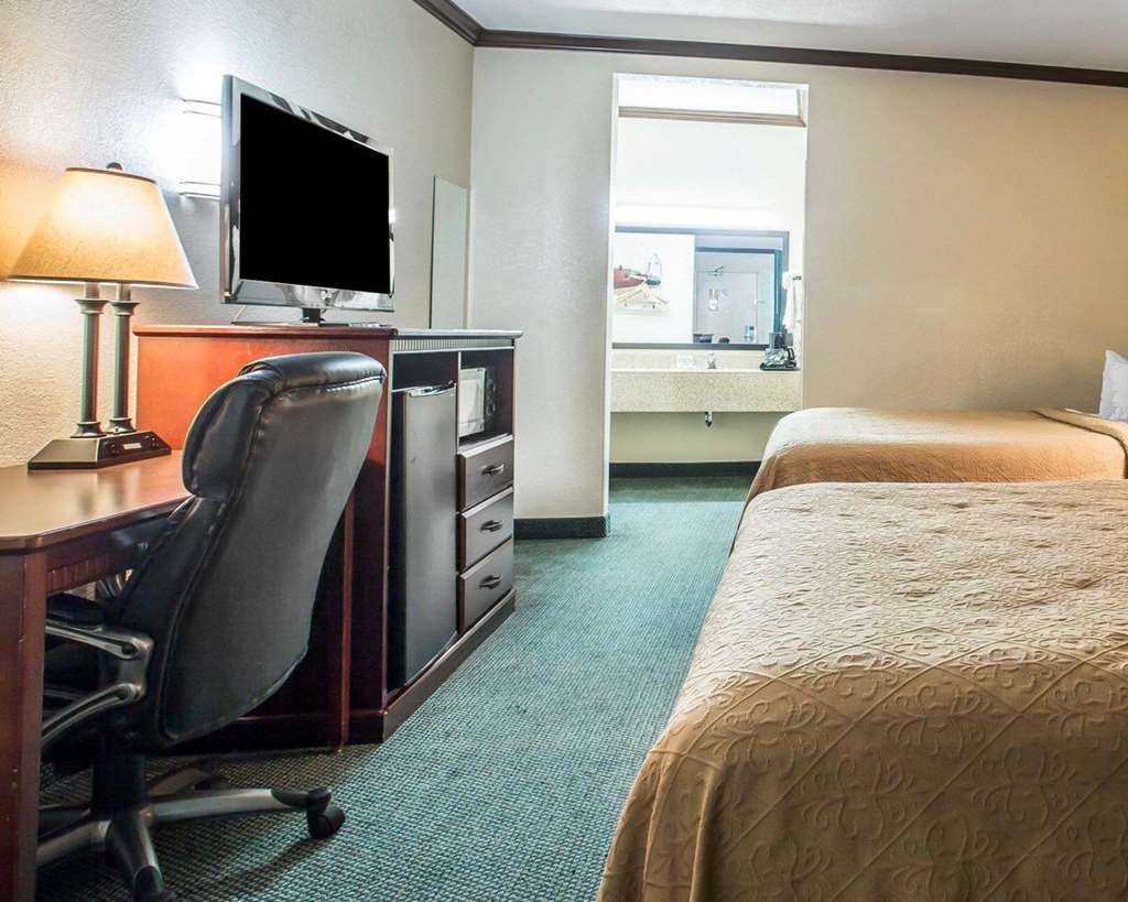 Quality Inn San Diego I 5 Naval Base - photo 16