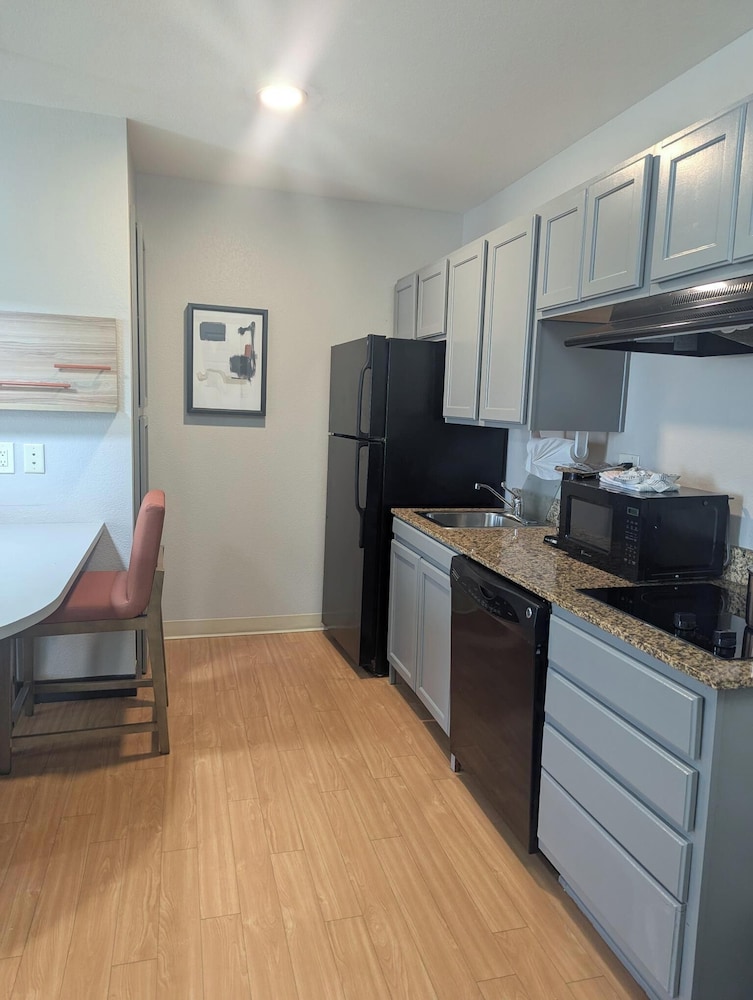 Candlewood Suites Loveland by IHG - photo 32