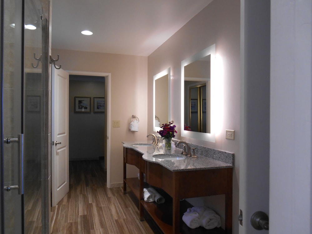 Carmel Bay View Inn - photo 32