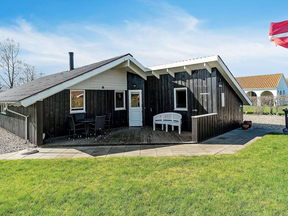 8 person holiday home in Sydals — 4-Star Luxury Hotel in Horuphav, Denmark