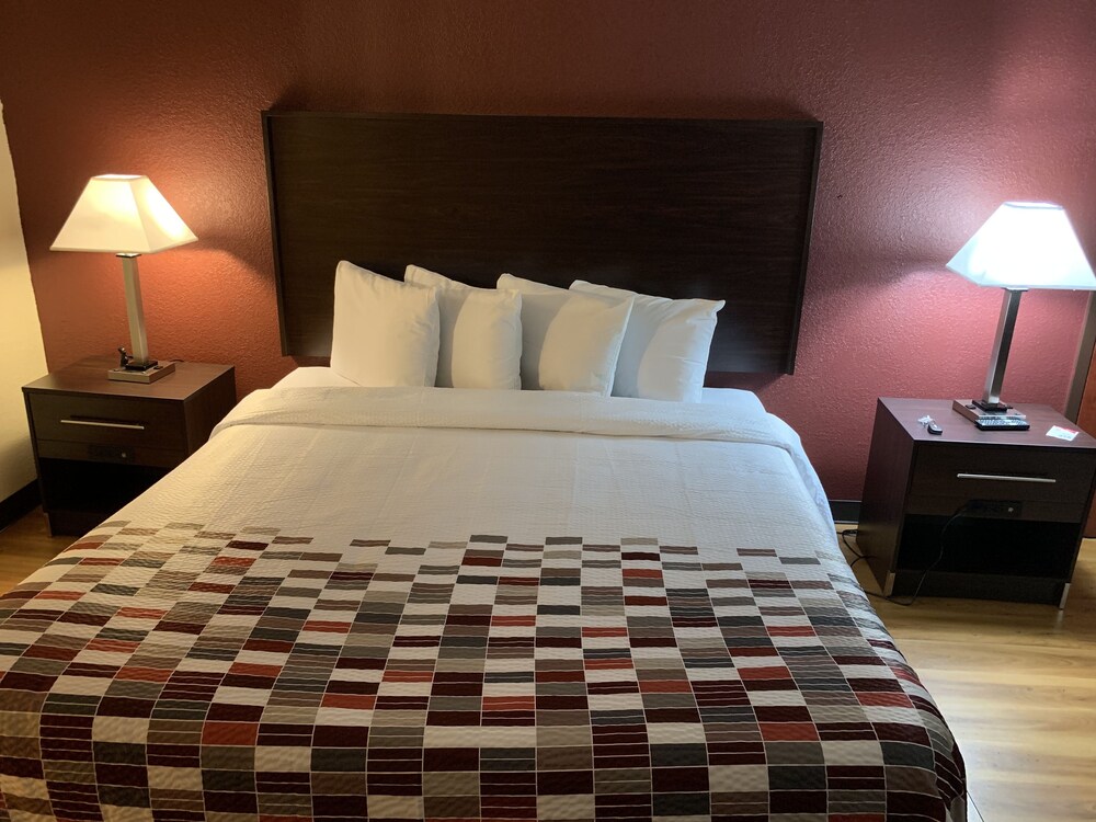 Red Roof Inn Atlanta Six Flags 793 Hotel - photo 13