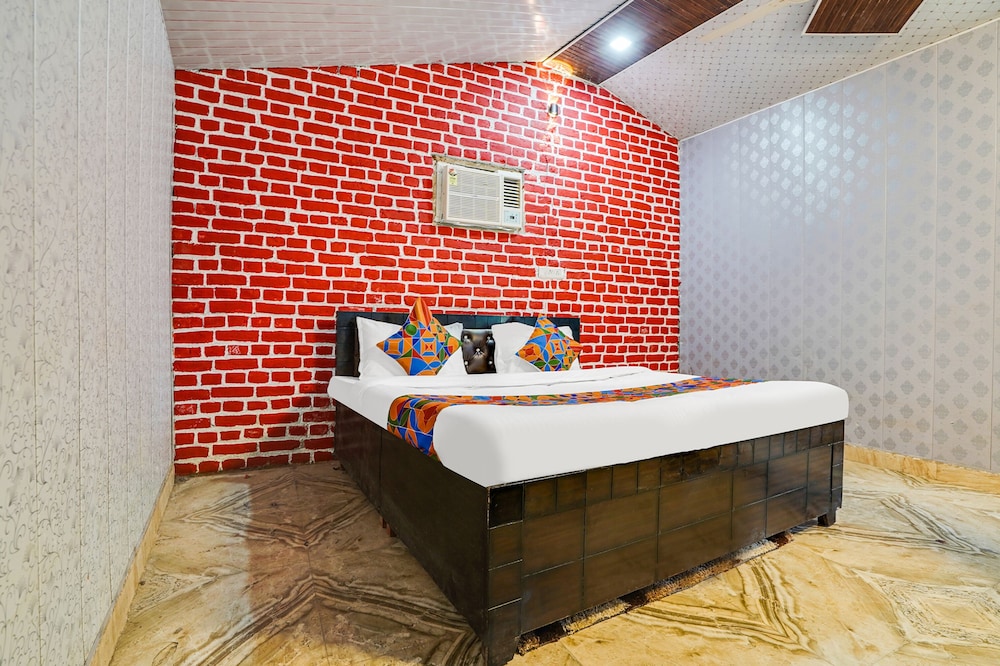 Fabhotel River Beach Resort — Narendranagar