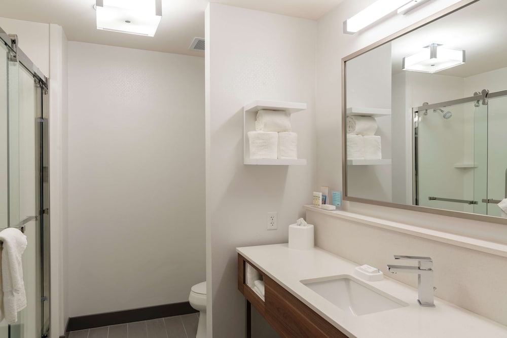 Hampton Inn & Suites Xenia Dayton - photo 25
