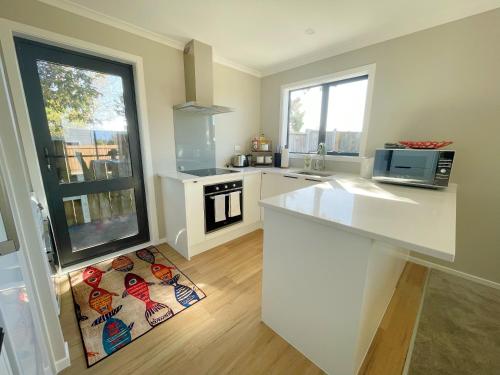 Brand new close to hospital plenty of parking sapces in Hamilton, New Zealand