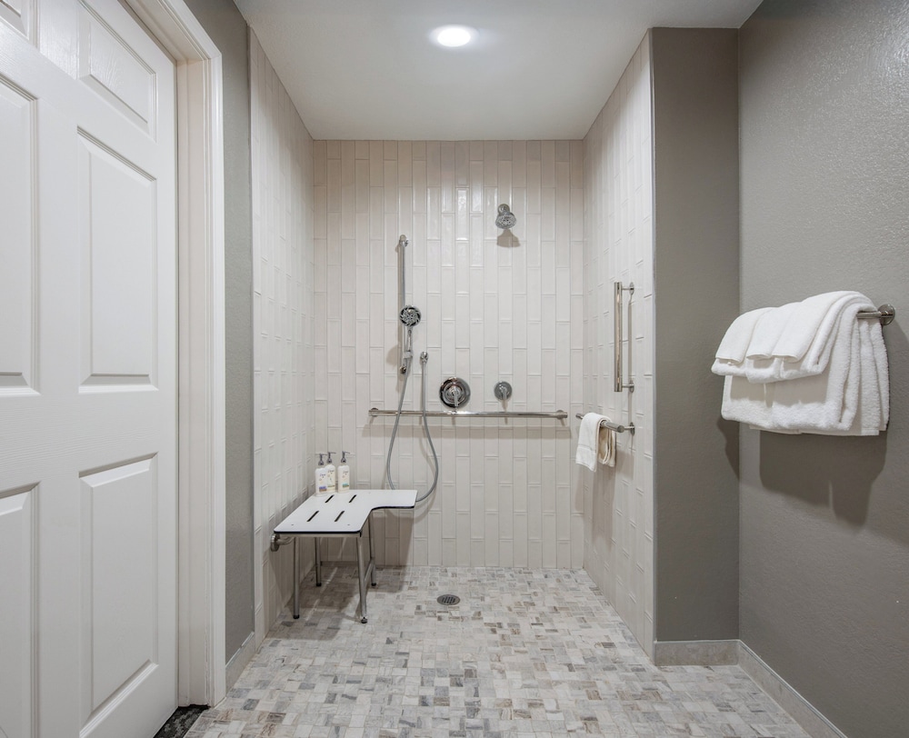 Staybridge Suites Oxnard River Ridge by IHG - photo 41