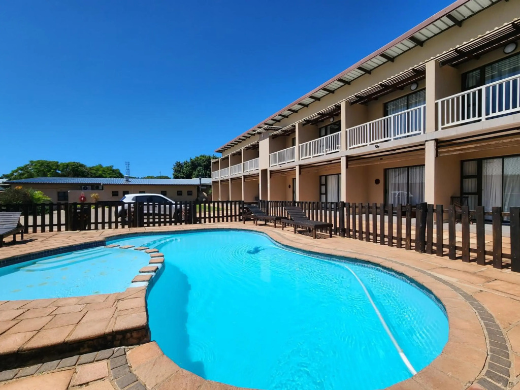 Hippo Lodge Apartments — 4-Star Luxury Hotel in St Lucia, South Africa