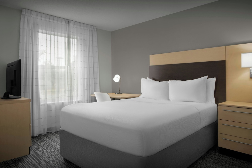 TownePlace Suites by Marriott Pensacola - photo 9