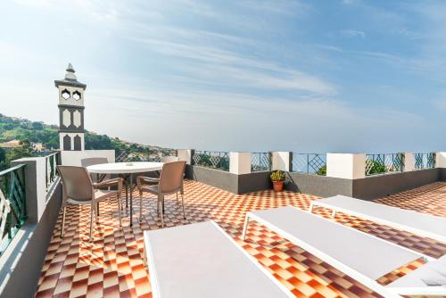 Achada House Traditional House — 4-Star Luxury Hotel in Calheta, Portugal