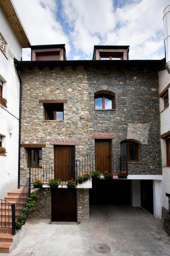 Ca l'Andreu — hotel in Sort