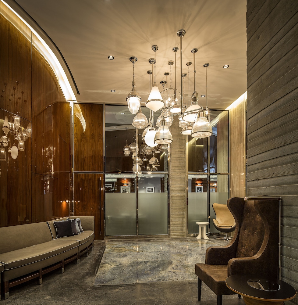 Hotel Hugo - photo 4