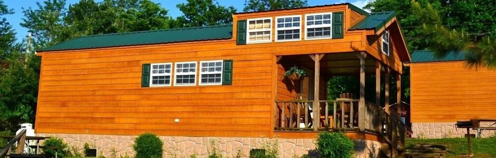 Yogi Bear's Jellystone Park Camp Resort - photo 9