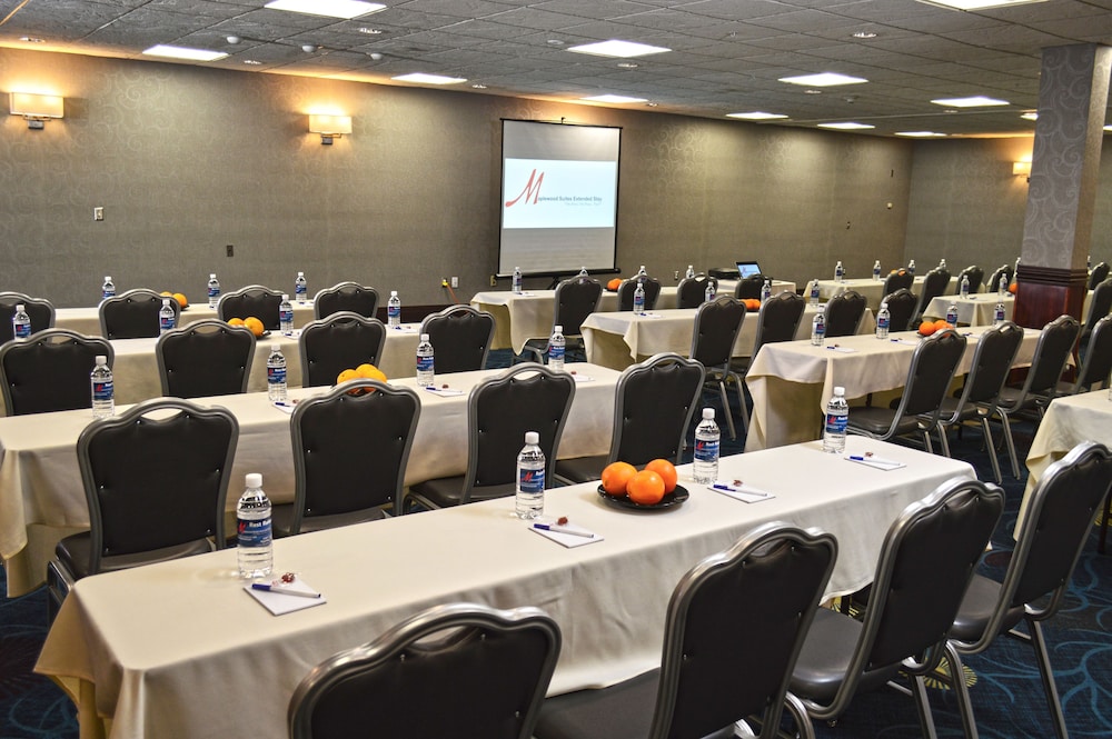 Holiday Inn & Suites Syracuse Airport Liverpool by IHG - photo 73