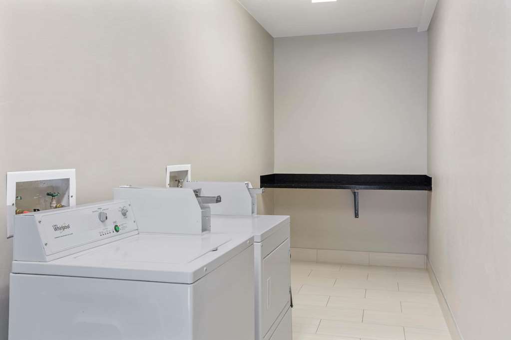 La Quinta Inn & Suites by Wyndham Cedar City - photo 27
