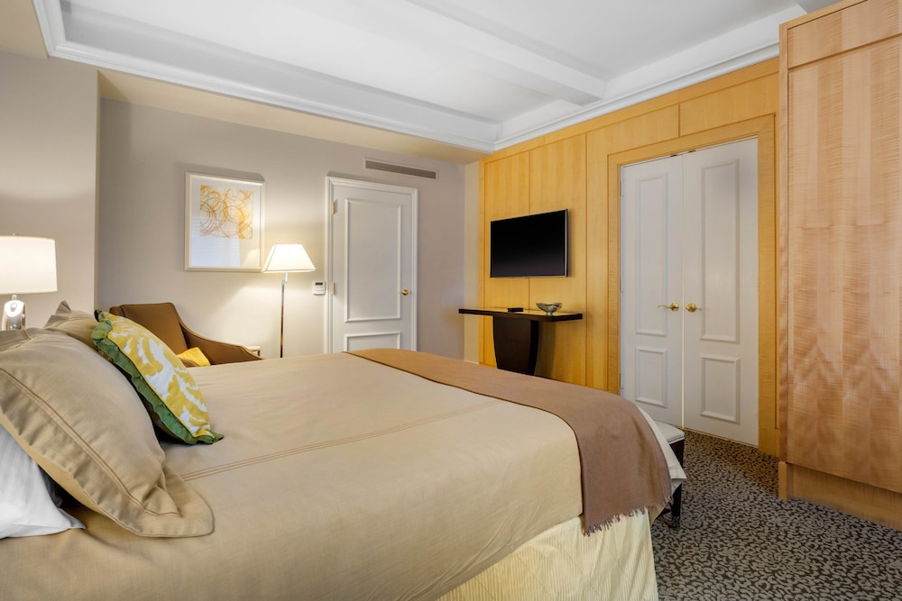 Omni Berkshire Place - photo 41