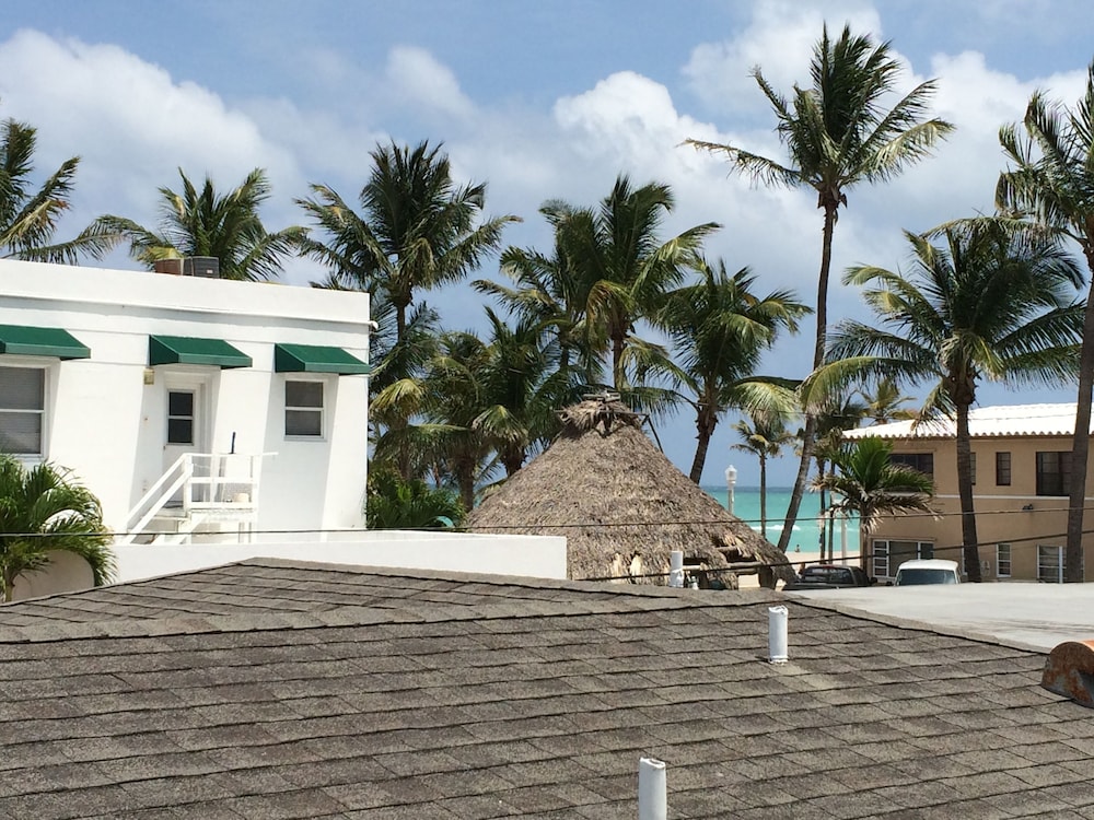 Hollywood by the Sea Hotel - photo 68