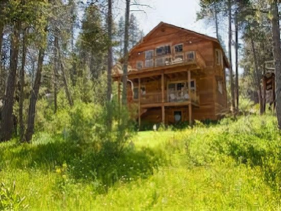Zermatt Meadow View in Truckee, United States