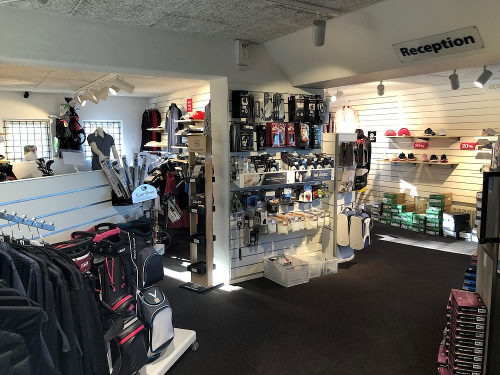 Hjarbæk Fjord Golfcenter — Alestrup — photo 4