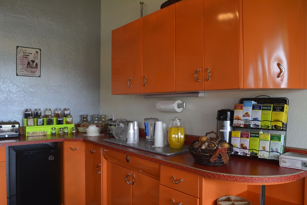Retro Inn at Mesa Verde - photo 23